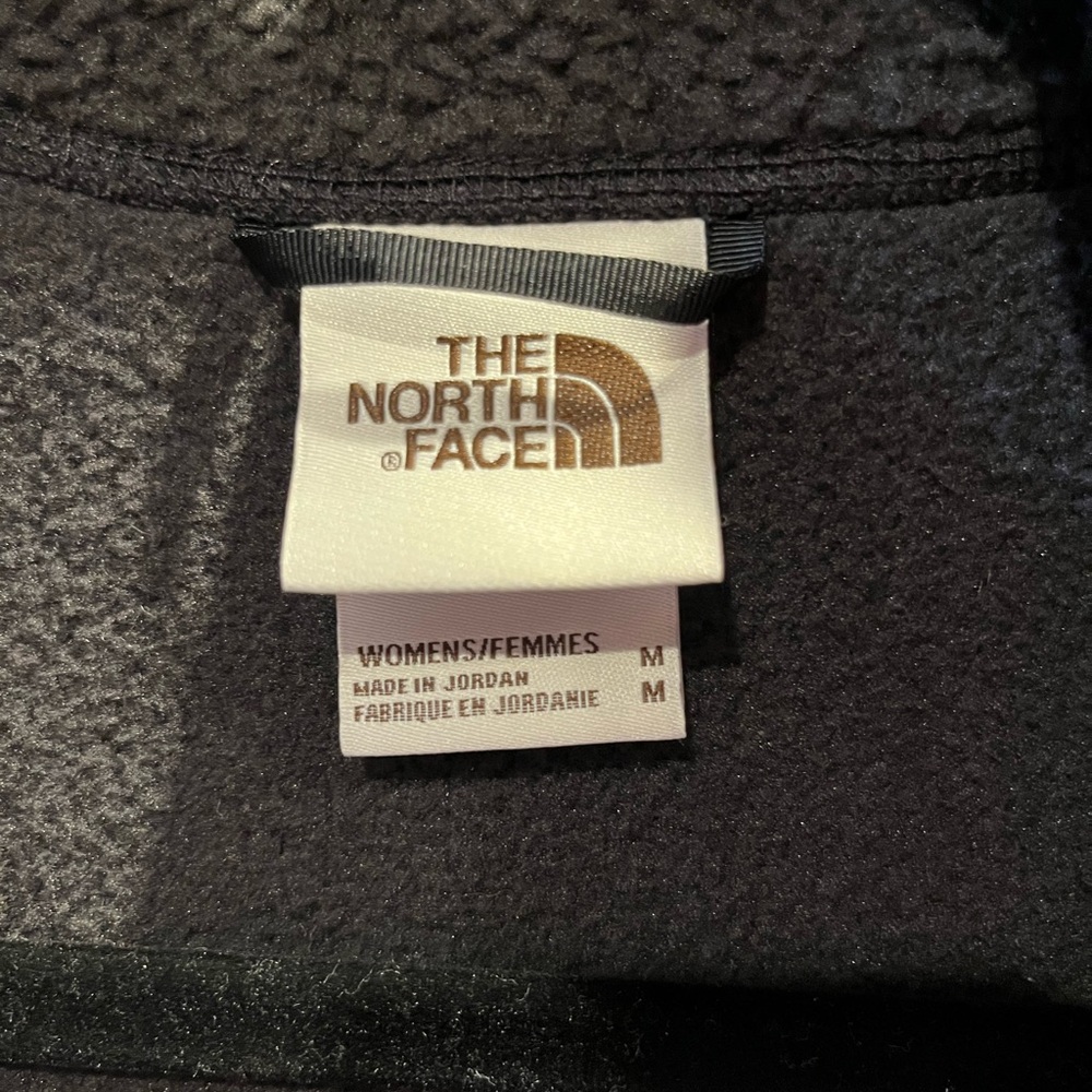 North Face Women's Vest. New with tags